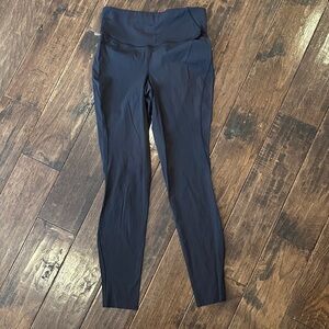 Black Lululemon running leggings